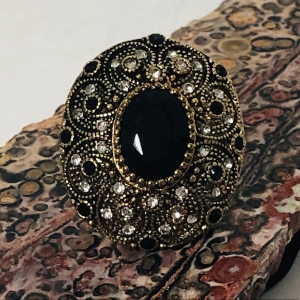 Vtg. Statement Ring - image 2